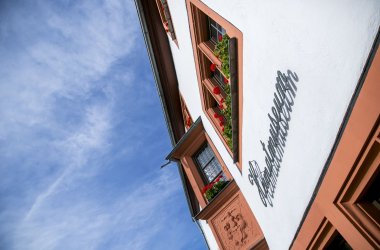 Hausfront mit Schriftzug Freilichtmuseum
