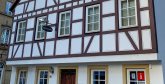 Touristinformation Meisenheim Fachwerkgebäude mit Touristinformation im Erdgeschoss