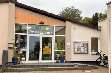 Foto vom Eingangsbereich der Kindertagesstätte Meddersheim.